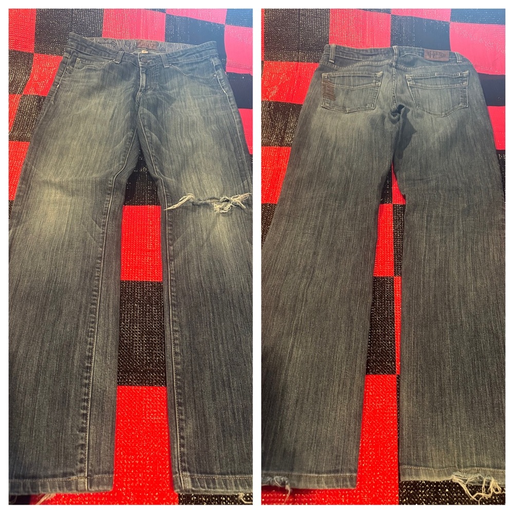 Paige Premium Denim PPD Doheny straight leg size 31
Inseam 32”